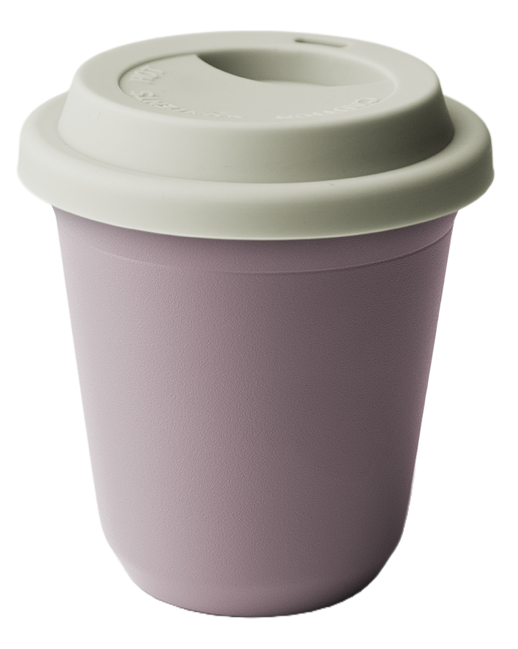 Metallbecher mit Deckel